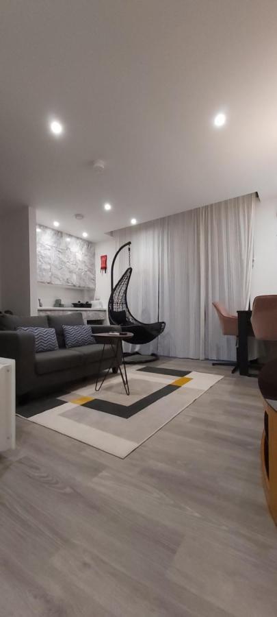 Lovely Studio Apartment Sheffield City Centre - Netflix, Wifi, Digital Tv Dış mekan fotoğraf